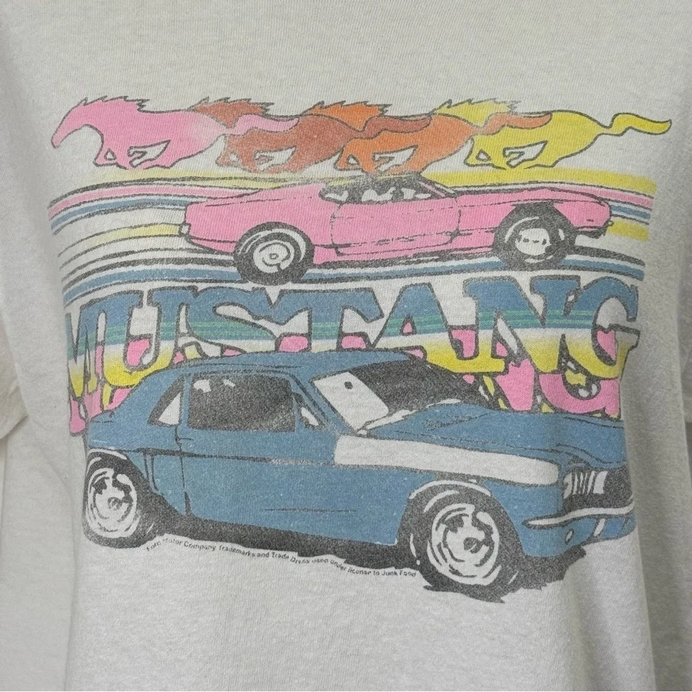 Junk Food Tees Mustang T-Shirt Throwback Graphic White Small Retro Streetwear - Picture 5 of 8